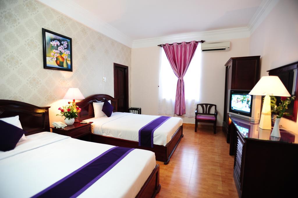 Violet Hotel Nha Trang Szoba fotó